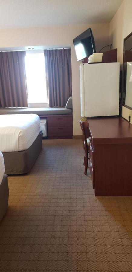 Hotel Microtel & By Wyndham 2*