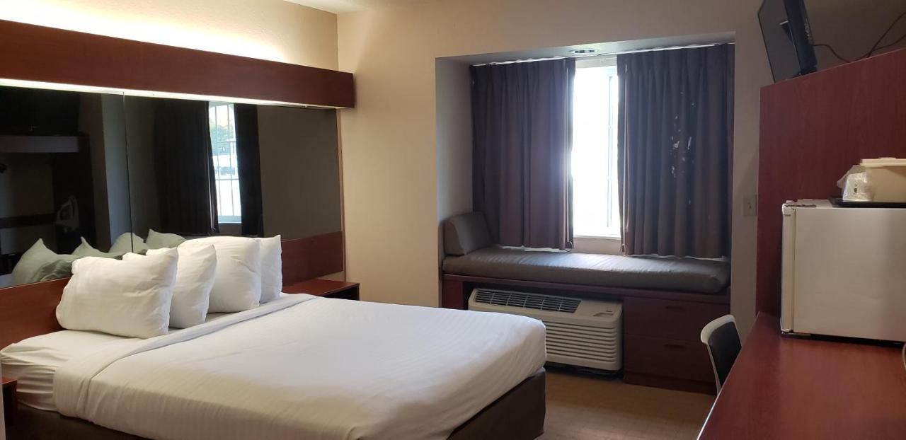 Microtel & By Wyndham Hotel Wellsville