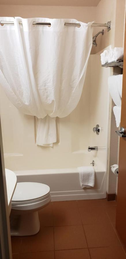 Hotel Microtel & By Wyndham Wellsville