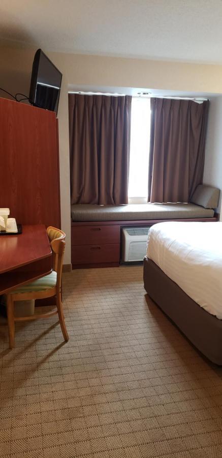 Microtel & By Wyndham Hotel
