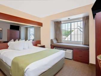 Microtel & By Wyndham Hotel 2*