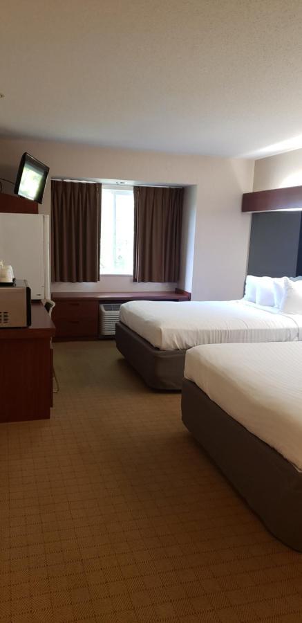 Microtel & By Wyndham Hotel Wellsville